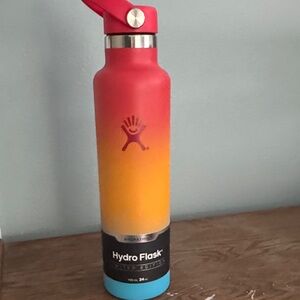 Limited Hawaii edition Hydro flask, water bottle, 24 ounce